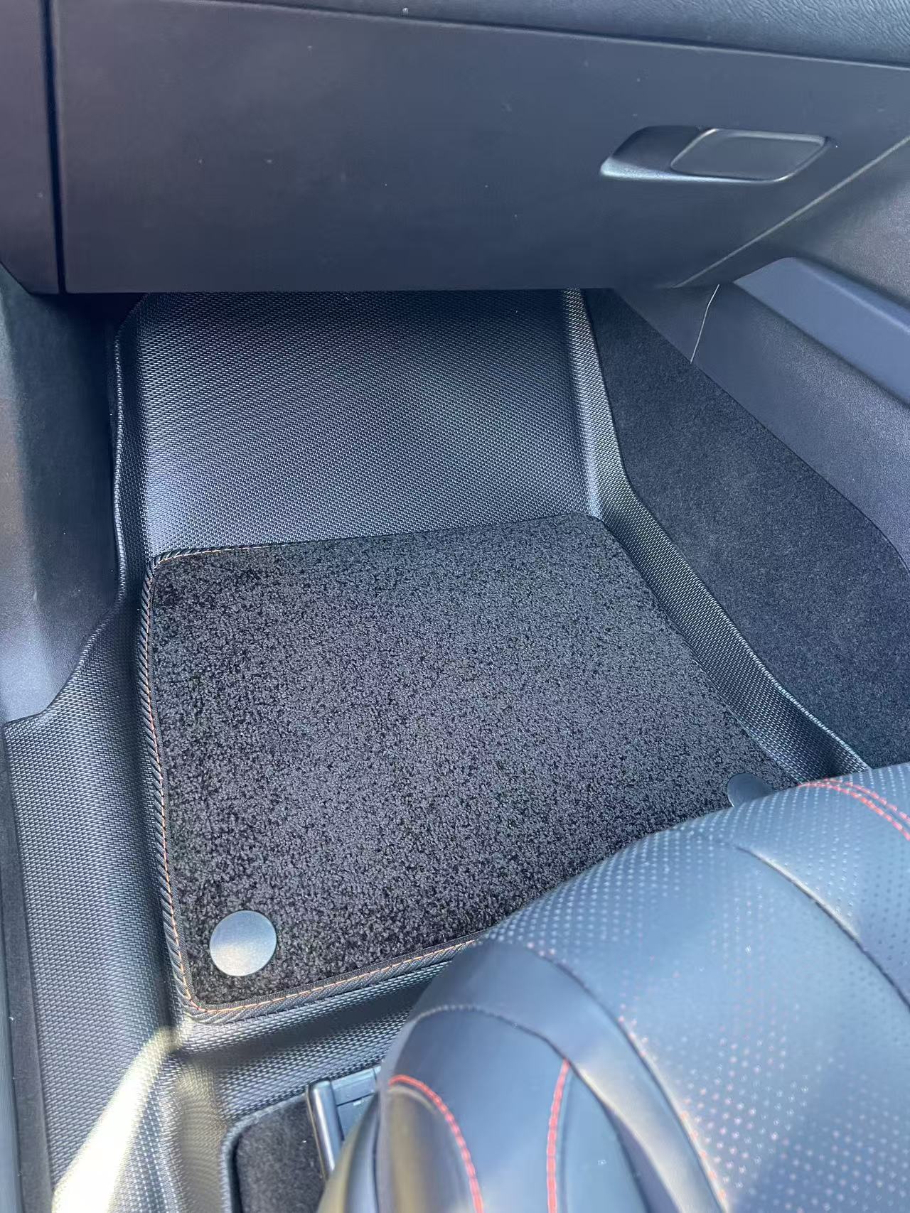 Floor Liners 3 Pieces Set Suitable For BYD Shark 6 2025 Driver+Passenger+Rear Seats Black Colour Liner