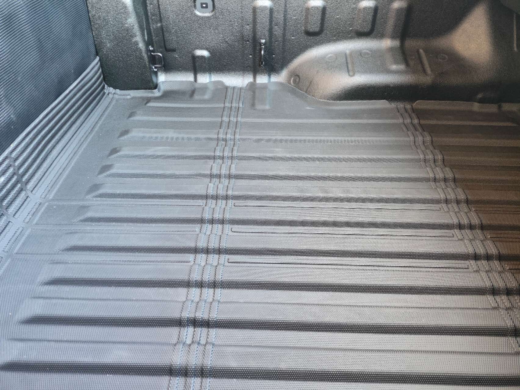 Shark 6 Tub Liner Extension