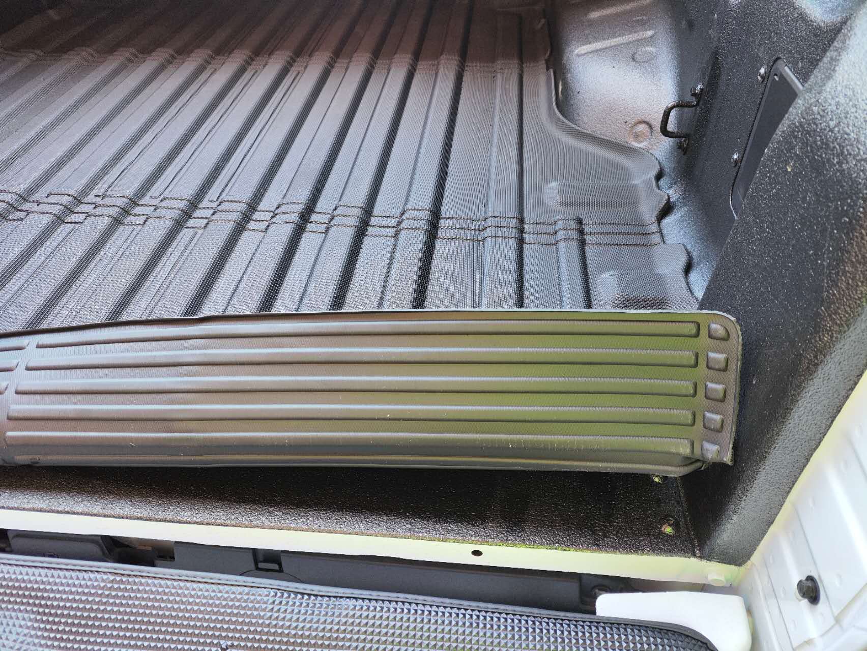 Shark 6 Tub Liner Extension